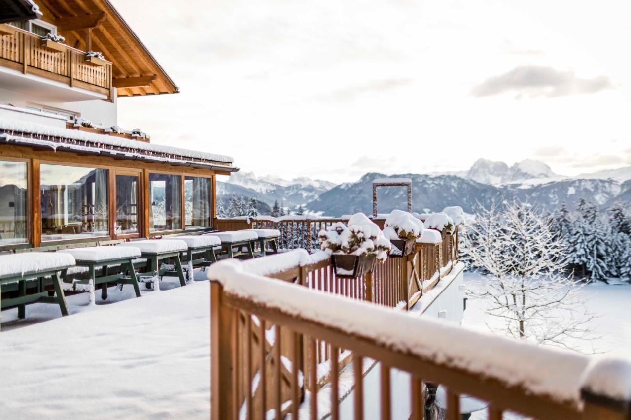Hotel Tann Колалбо Екстериор снимка